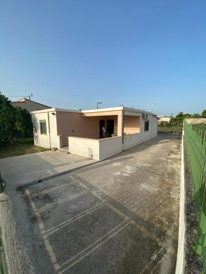 Acrocorinthos House Villa ภายนอก รูปภาพ