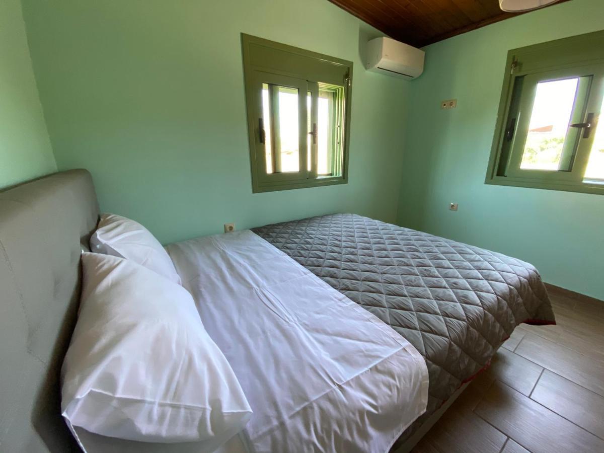 Acrocorinthos House Villa ภายนอก รูปภาพ