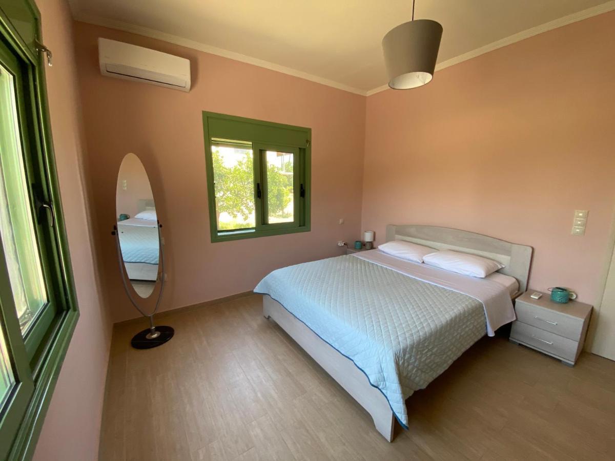 Acrocorinthos House Villa ภายนอก รูปภาพ